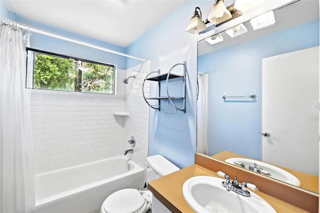 8401 Siskin Cove Austin TX 78745