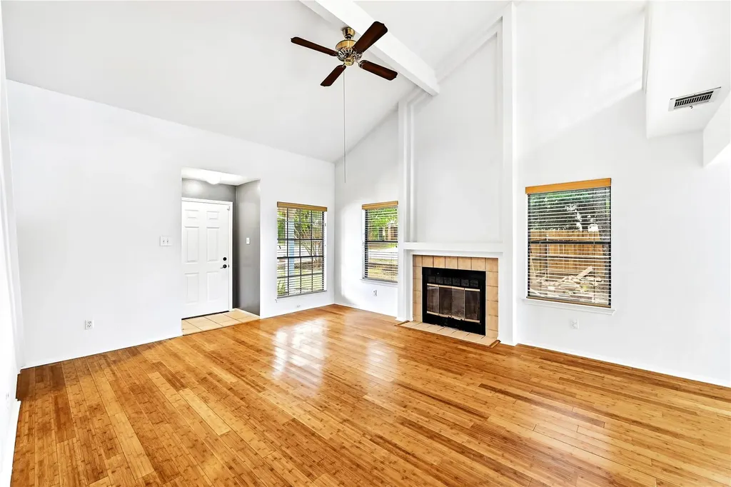 8401 Siskin Cove Austin TX 78745