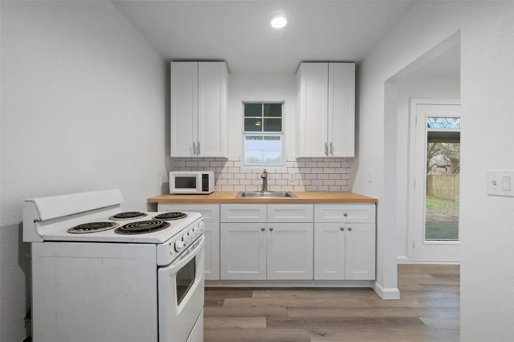 901 Valdez Street Austin TX 78741