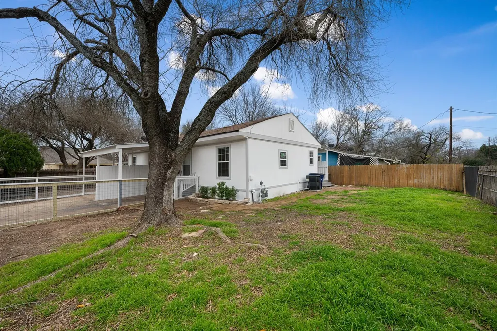 901 Valdez Street Austin TX 78741