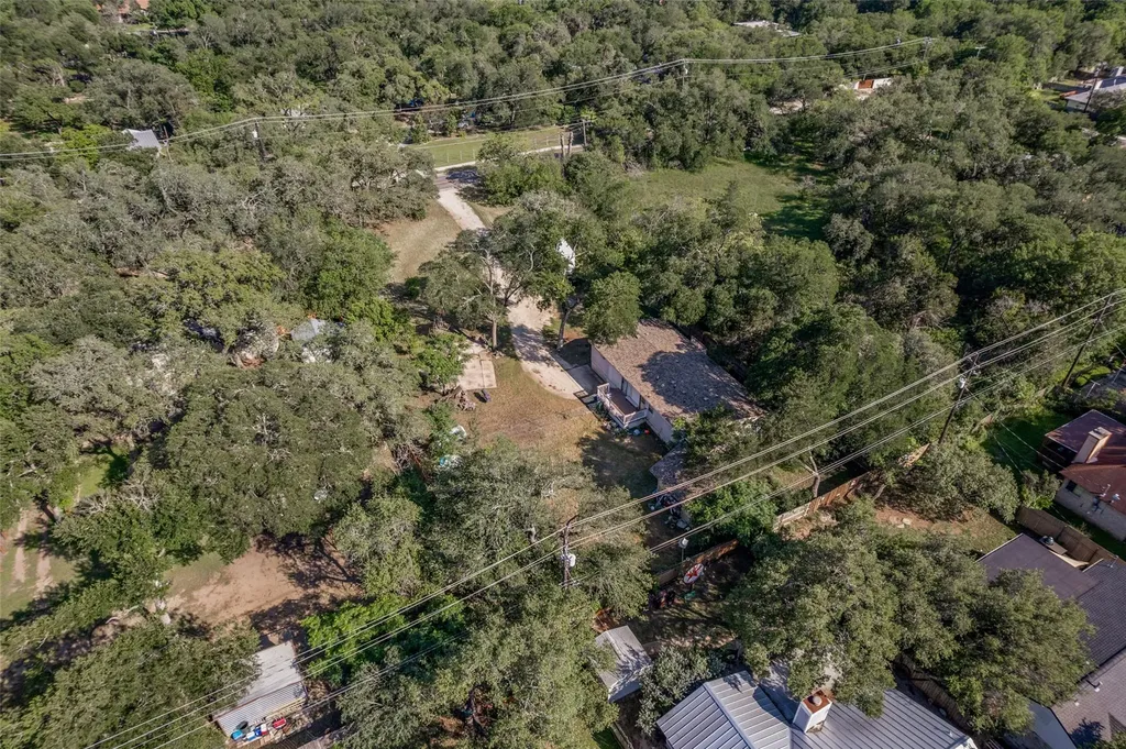 8802 Leo Street Austin TX 78745