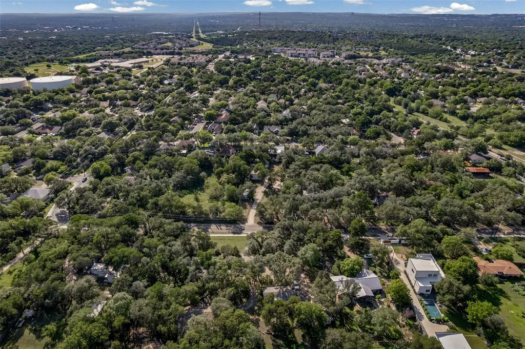 8802 Leo Street Austin TX 78745