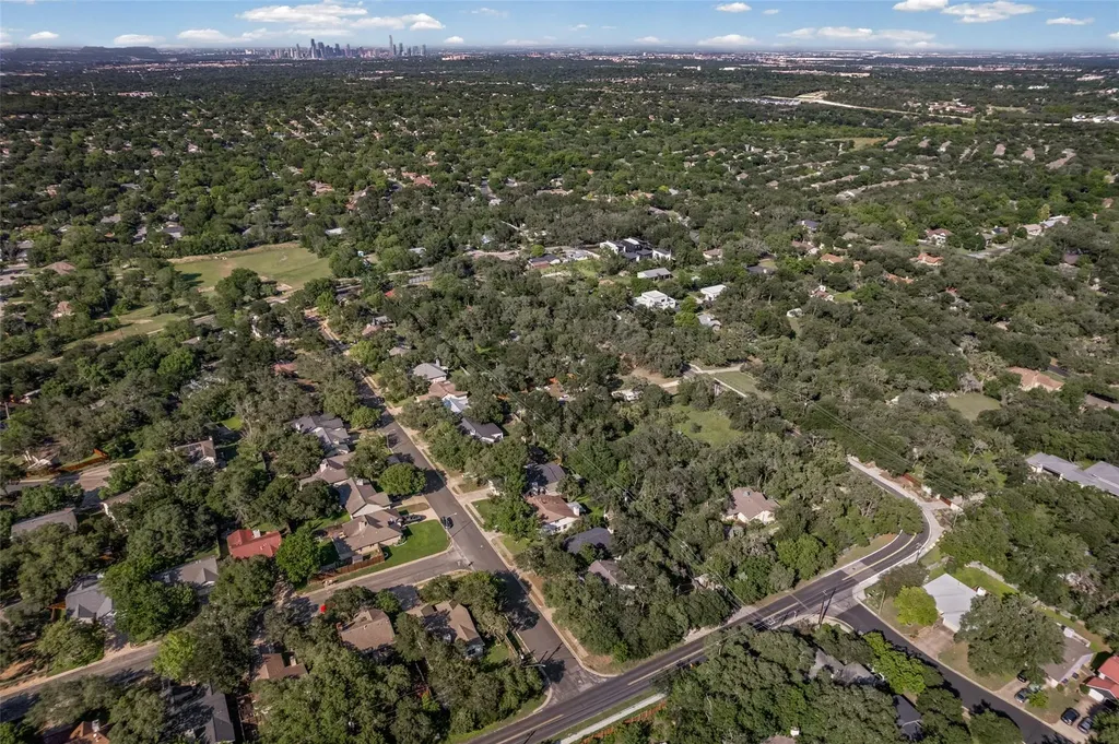 8802 Leo Street Austin TX 78745