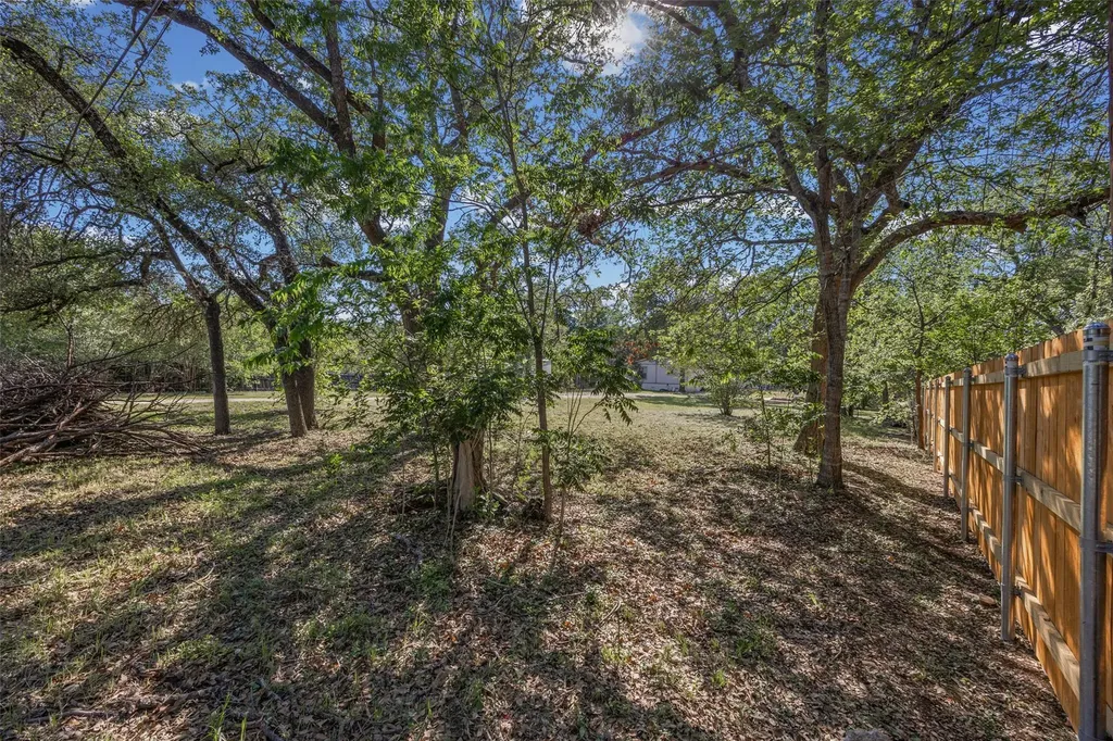 8802 Leo Street Austin TX 78745