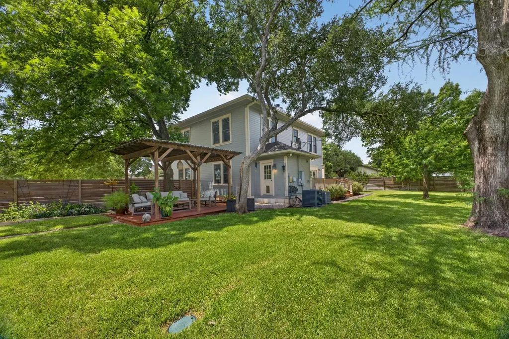 1104 E Liberty Avenue Round Rock TX 78664