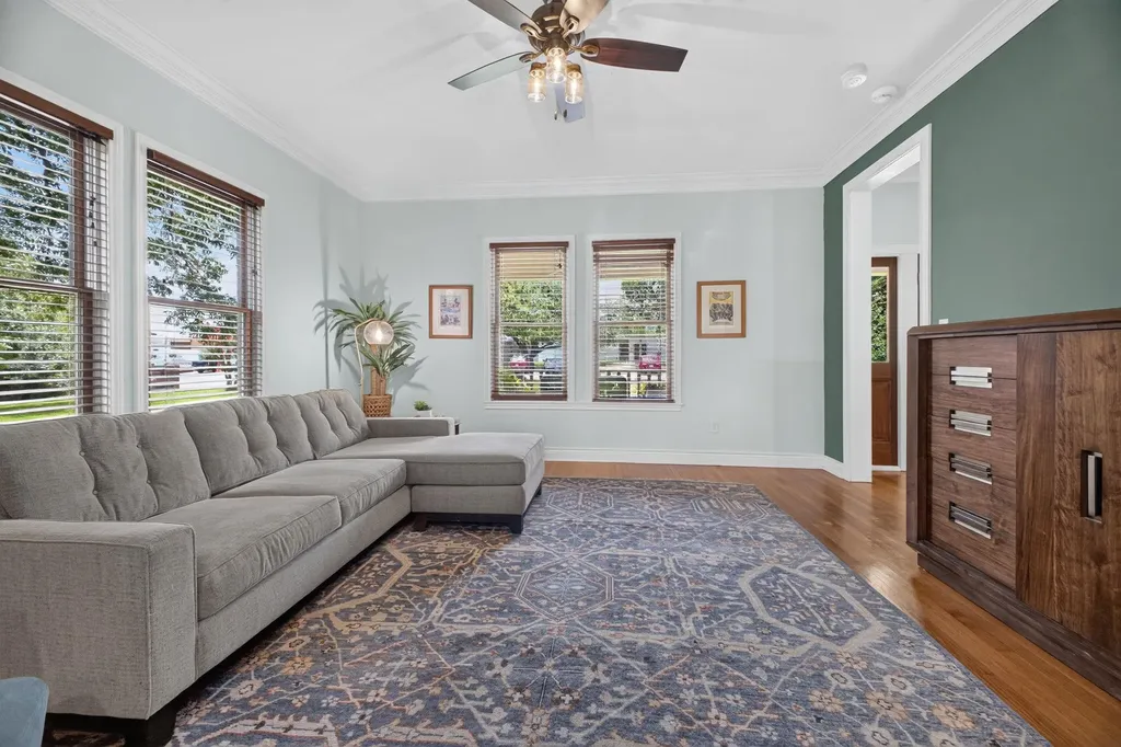 1104 E Liberty Avenue Round Rock TX 78664