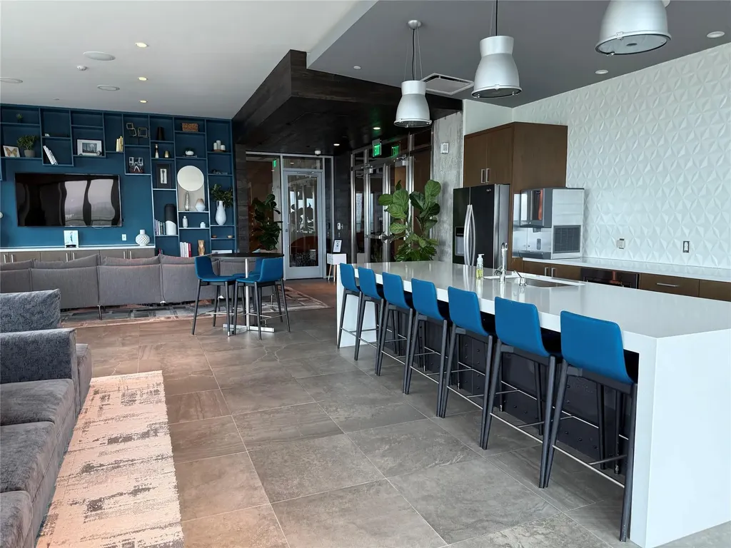 222 West Avenue Austin TX 78701