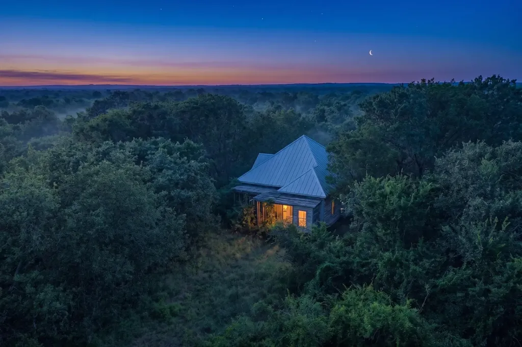 4791 County Road 473 Elgin TX 78621