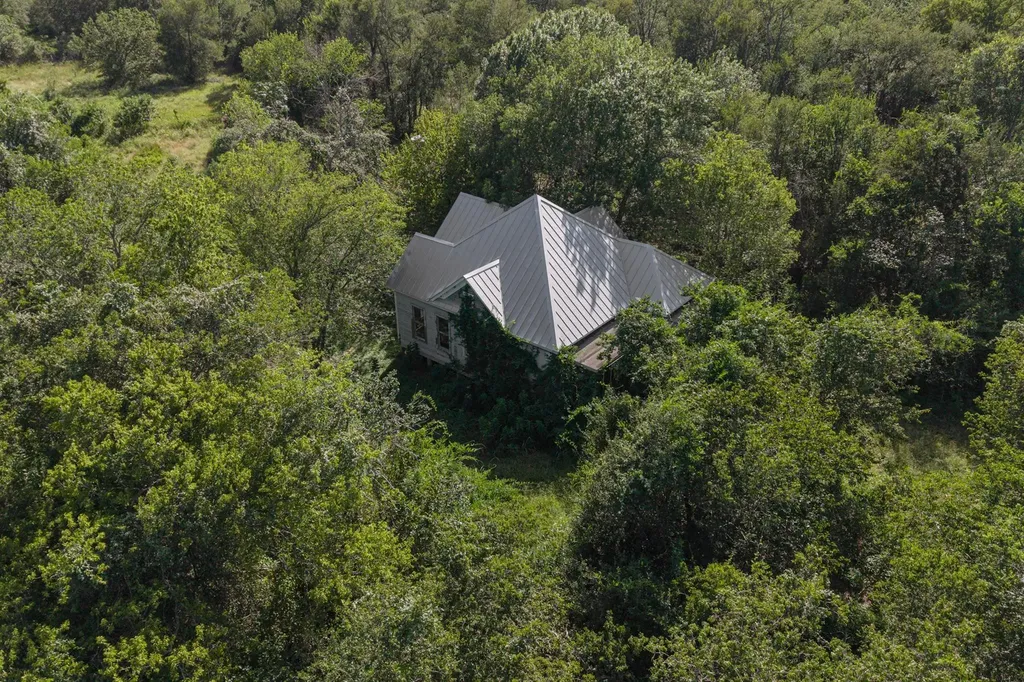 4791 County Road 473 Elgin TX 78621
