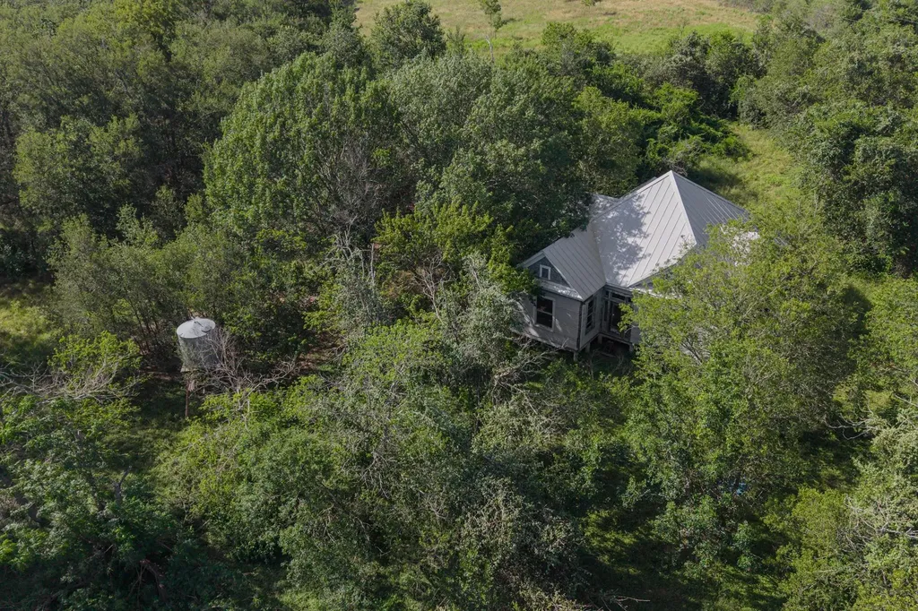 4791 County Road 473 Elgin TX 78621