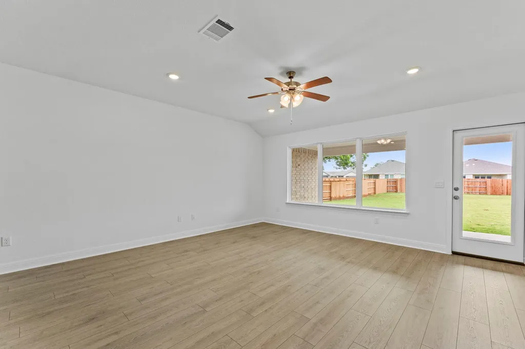 252 Rivers Edge Drive Georgetown TX 78628
