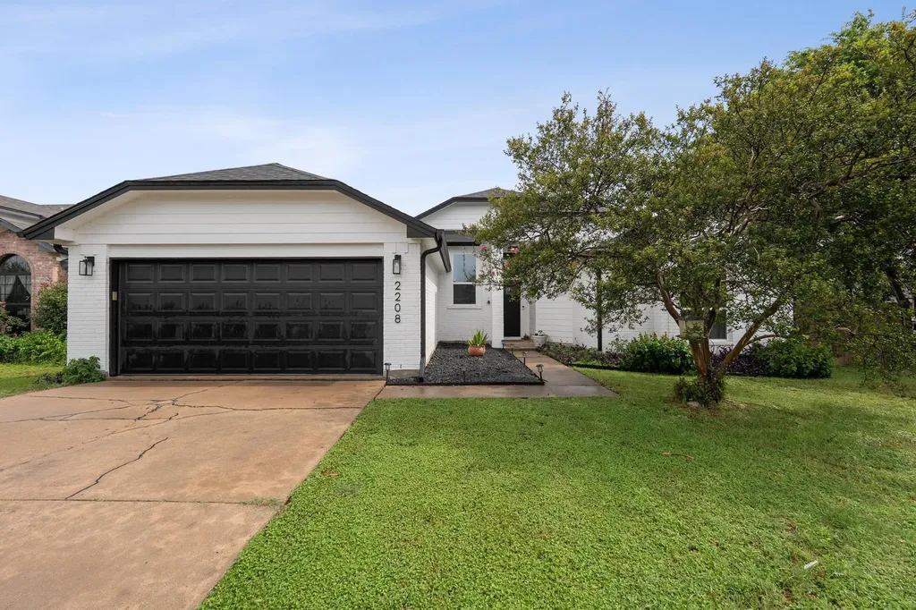 2208 Mimosa Trail Round Rock TX 78664