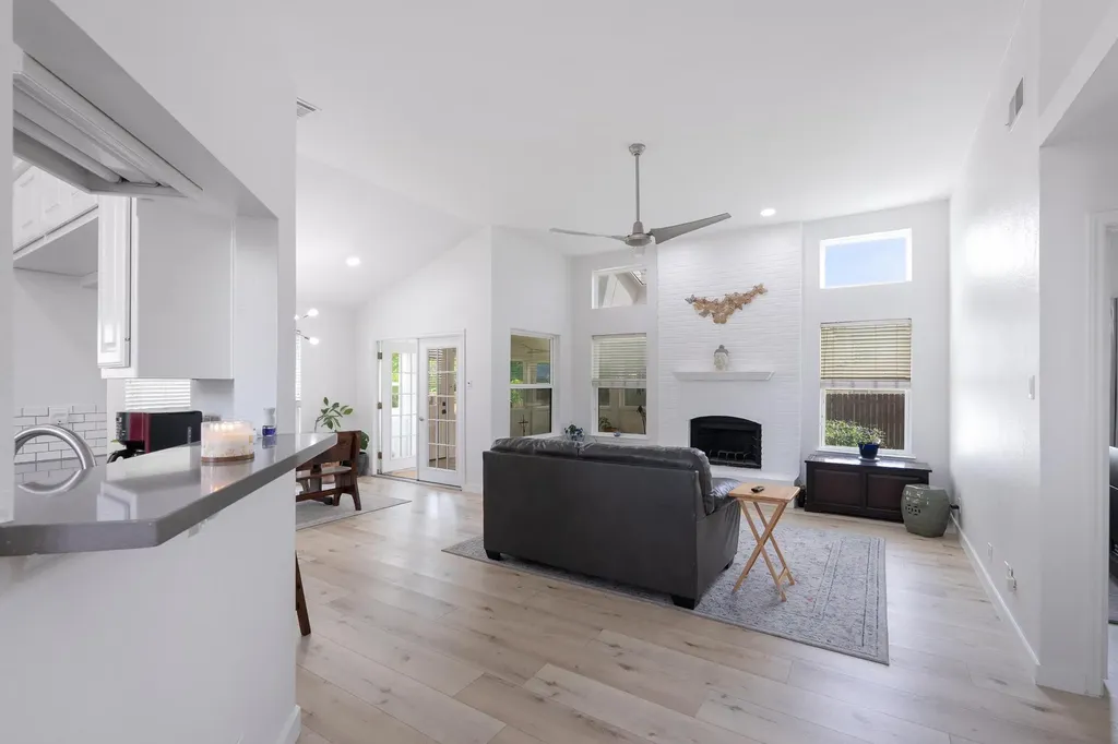 2208 Mimosa Trail Round Rock TX 78664