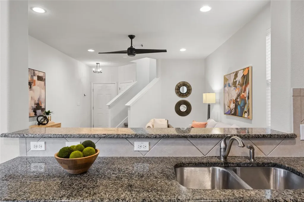 5917 Red Bud Ridge Lane Austin TX 78744