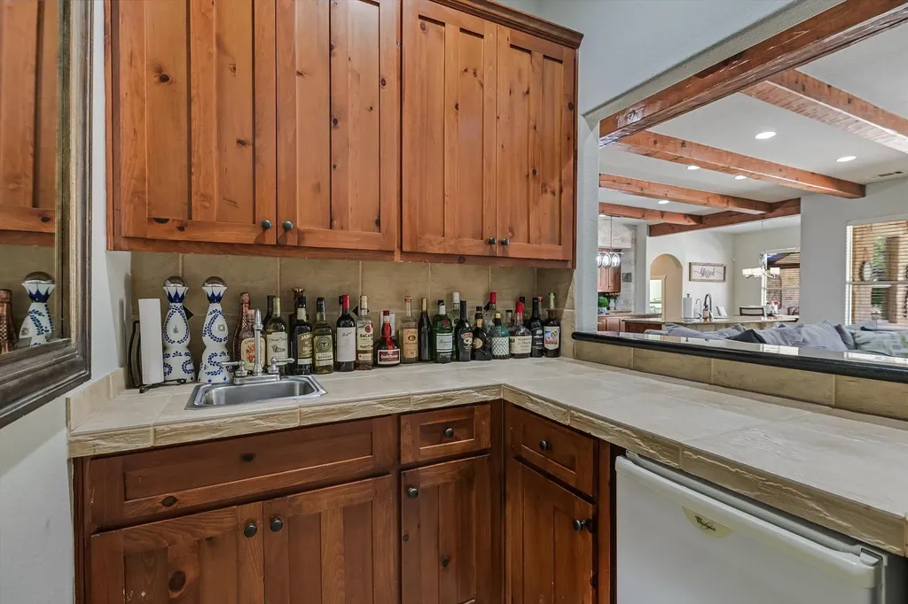 2504 Donner Path Round Rock TX 78681