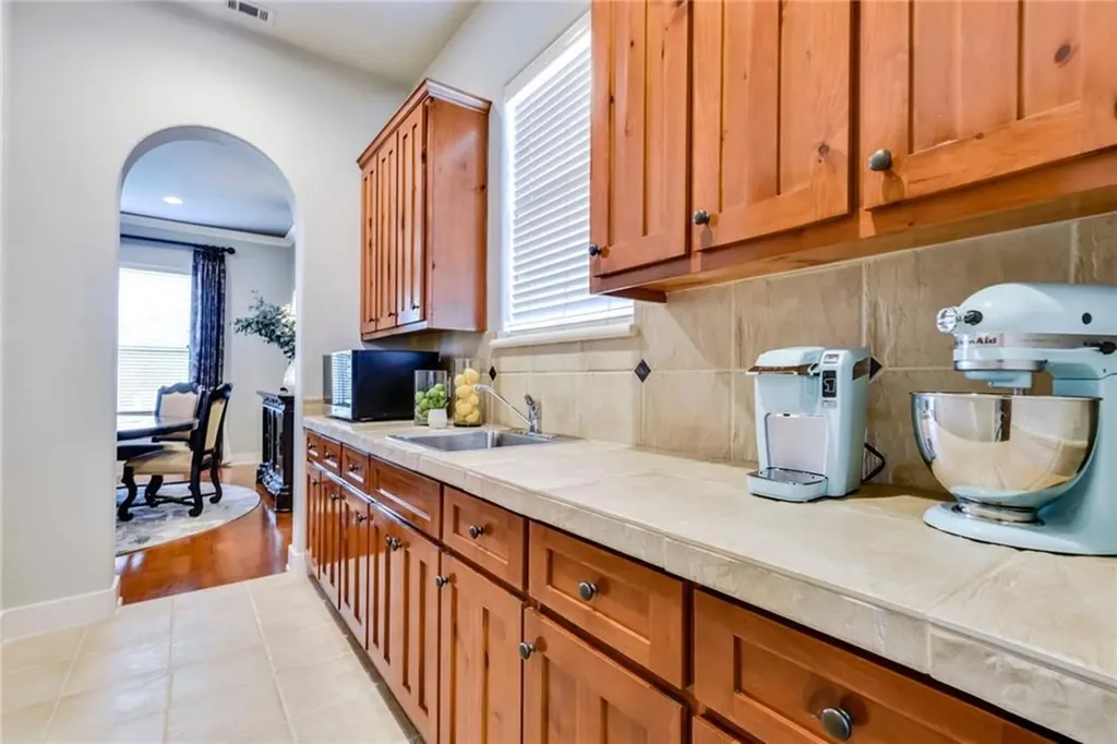 2504 Donner Path Round Rock TX 78681