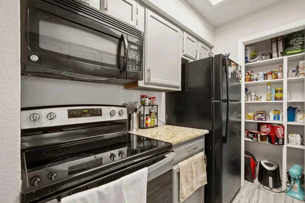 915 W 23rd Street Austin TX 78705