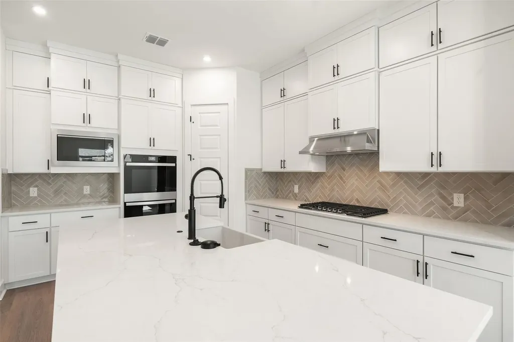 325 San Saba Drive Buda TX 78610