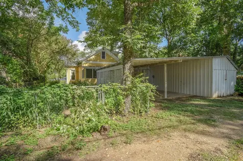 602 Mills Street Smithville TX 78957