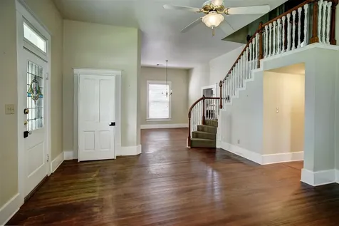 602 Mills Street Smithville TX 78957