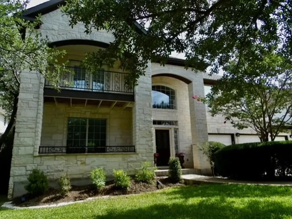 3224 Summer Canyon Drive Austin TX 78732