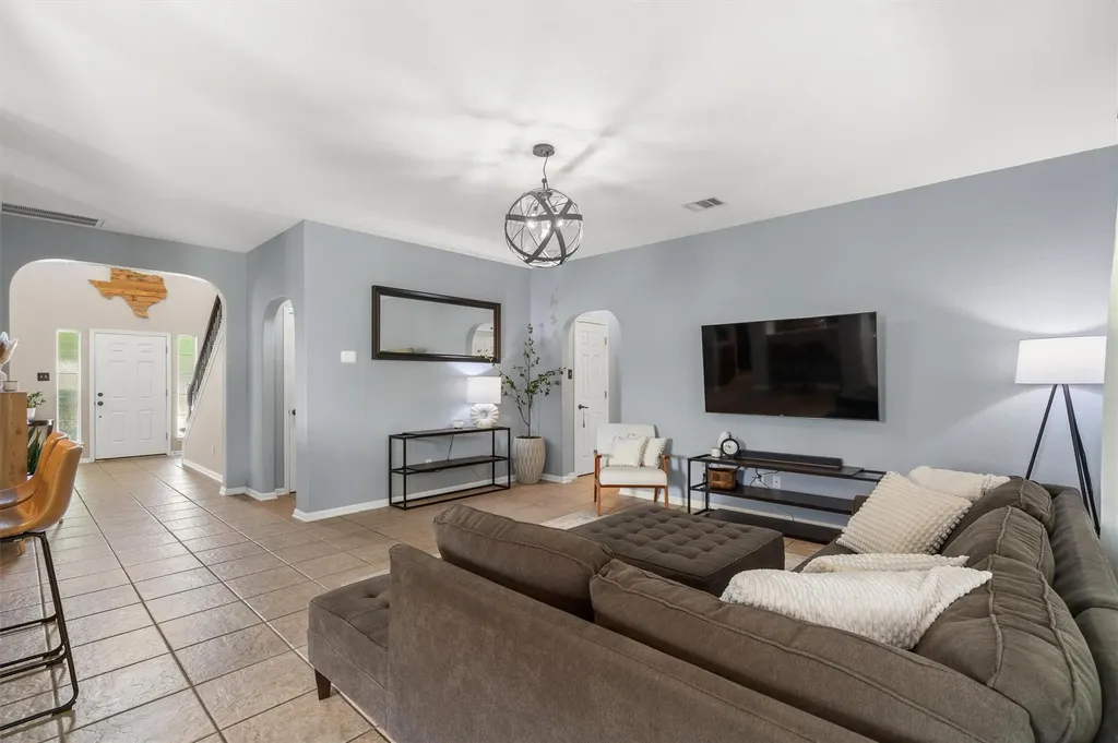 112 Justin Leonard Drive Round Rock TX 78664
