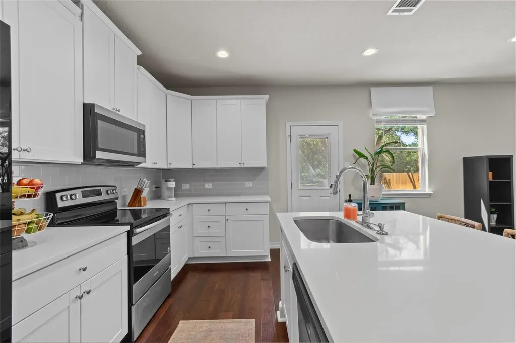 904 American Trail Leander TX 78641