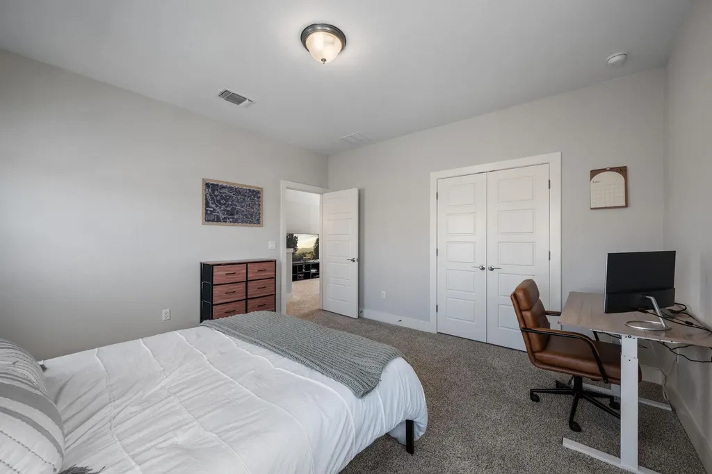 5409 Fox Wing Way Austin TX 78747