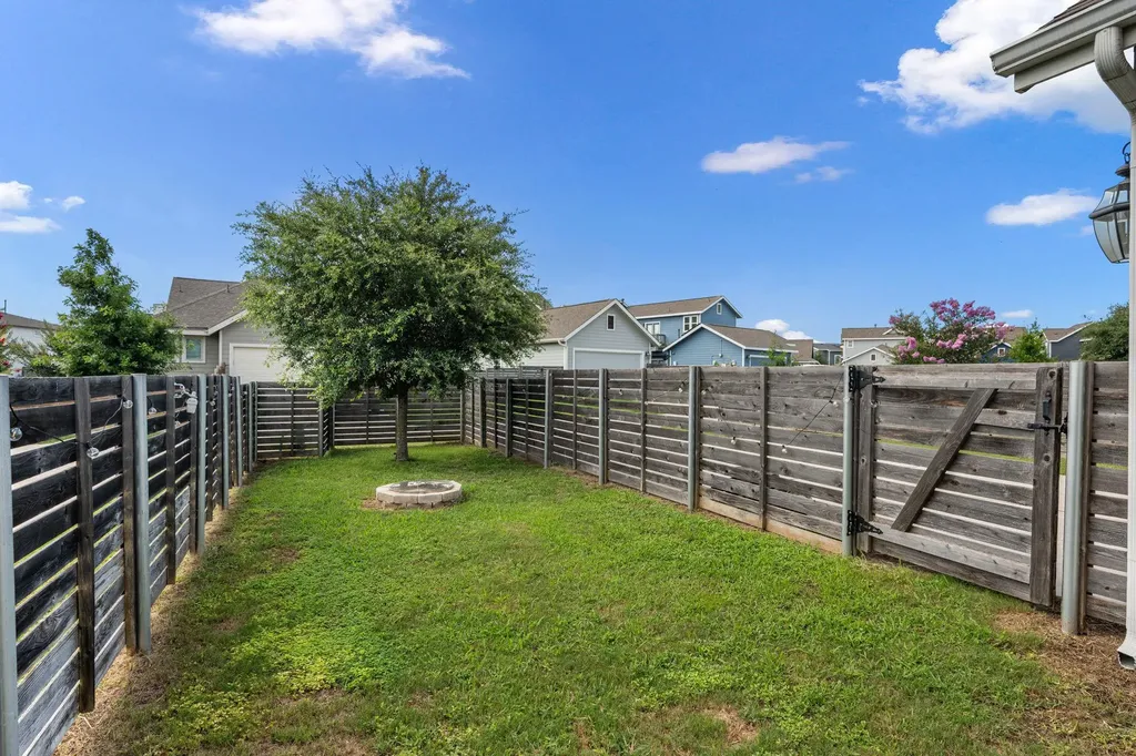 5409 Fox Wing Way Austin TX 78747