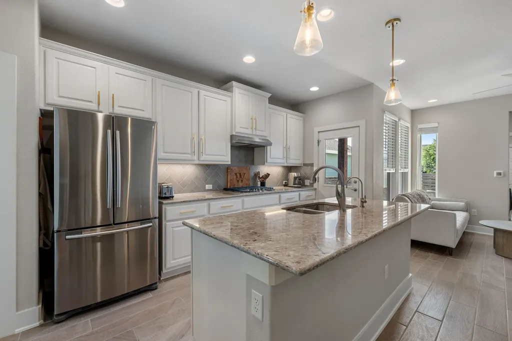 5409 Fox Wing Way Austin TX 78747