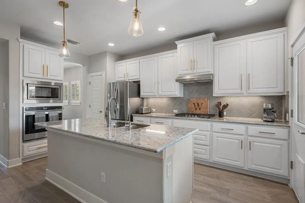 5409 Fox Wing Way Austin TX 78747