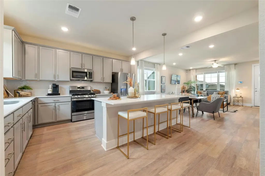 5804 Rotunda View Austin TX 78747