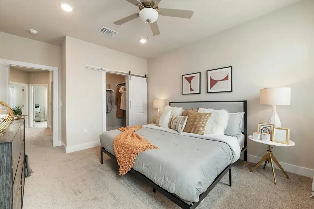5804 Rotunda View Austin TX 78747