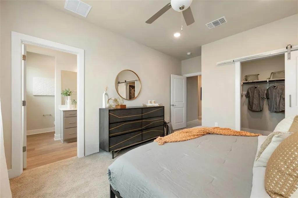 5804 Rotunda View Austin TX 78747