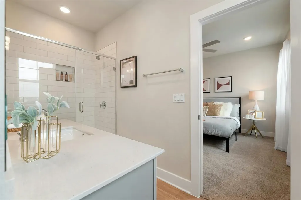 5804 Rotunda View Austin TX 78747