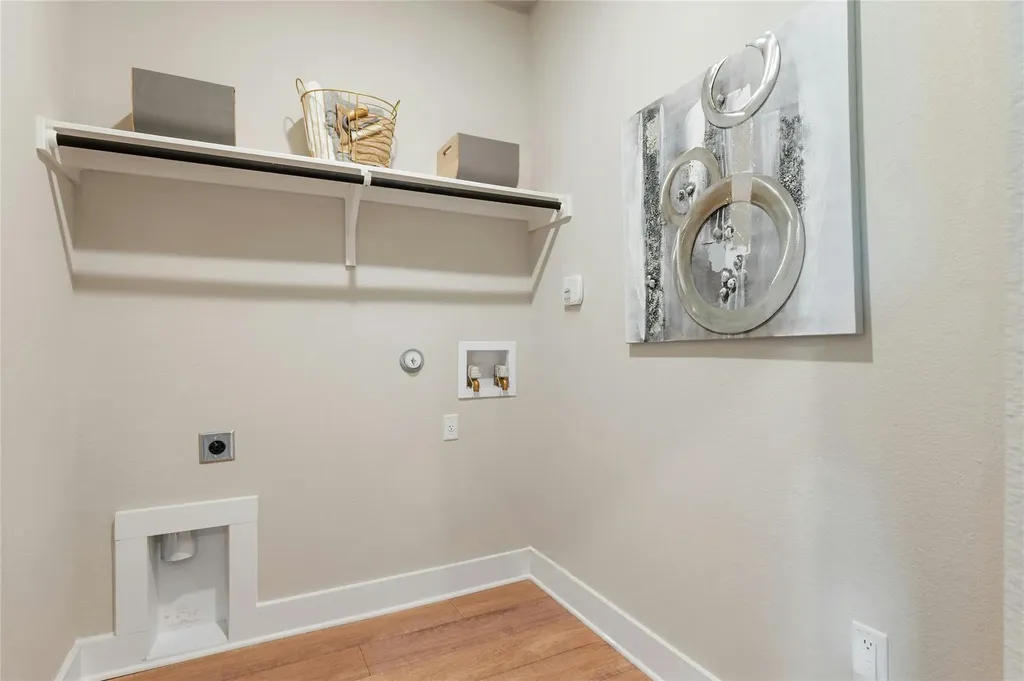 5804 Rotunda View Austin TX 78747
