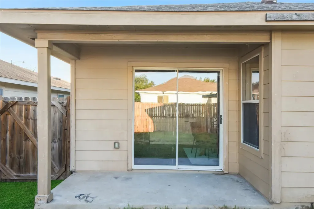 5713 Las Alas Trail Del Valle TX 78617