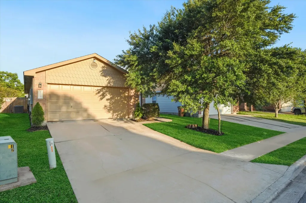5713 Las Alas Trail Del Valle TX 78617