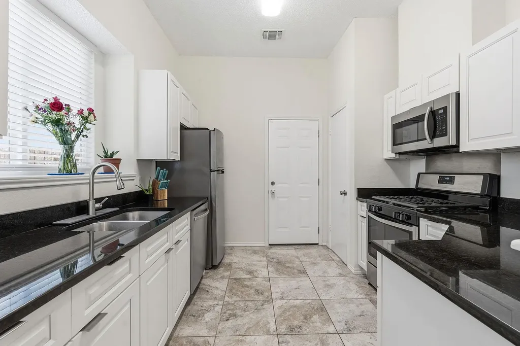 14818 Yellowleaf Trail Austin TX 78728