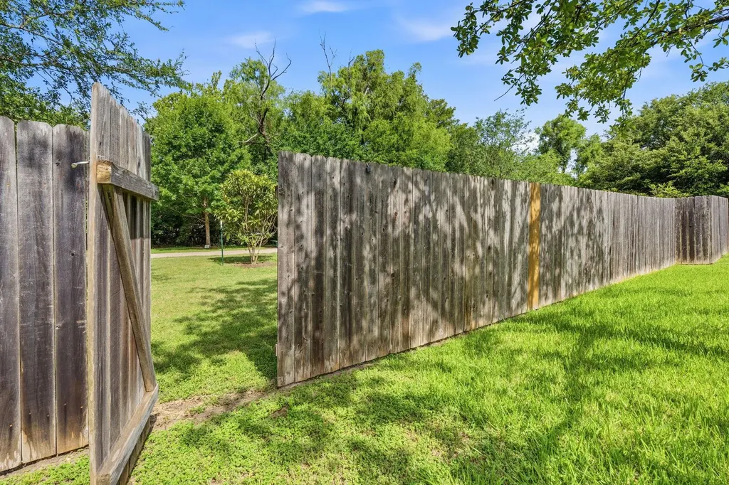14818 Yellowleaf Trail Austin TX 78728