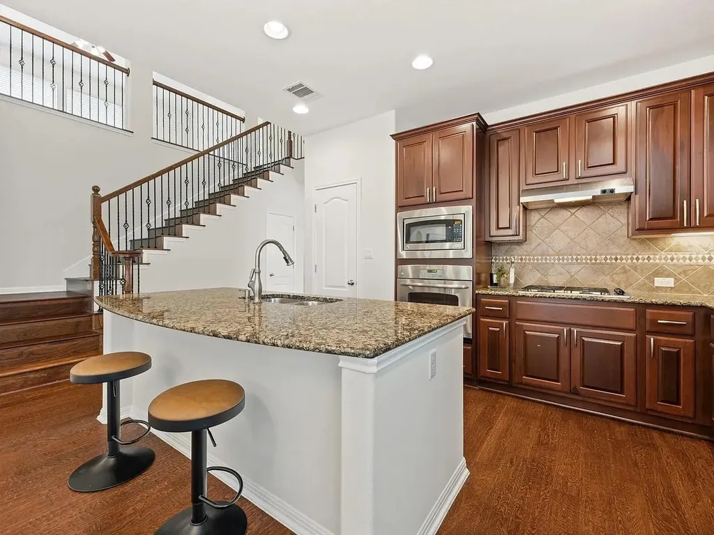 703 S Frontier Lane Cedar Park TX 78613