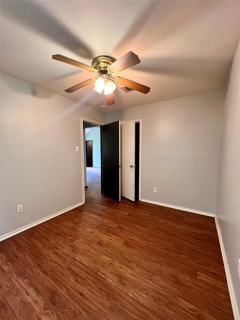 5404 China Berry Road Austin TX 78744