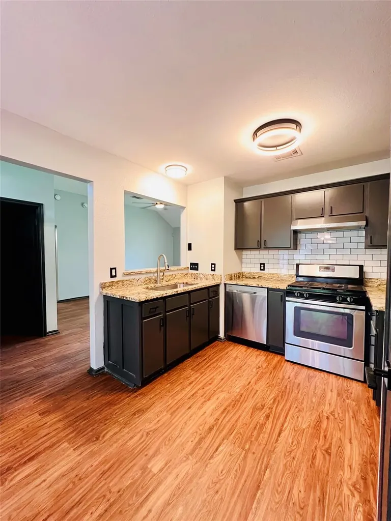 5404 China Berry Road Austin TX 78744