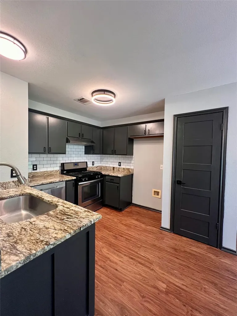 5404 China Berry Road Austin TX 78744