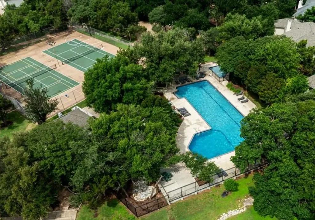 1000 Oaklands Drive Round Rock TX 78681