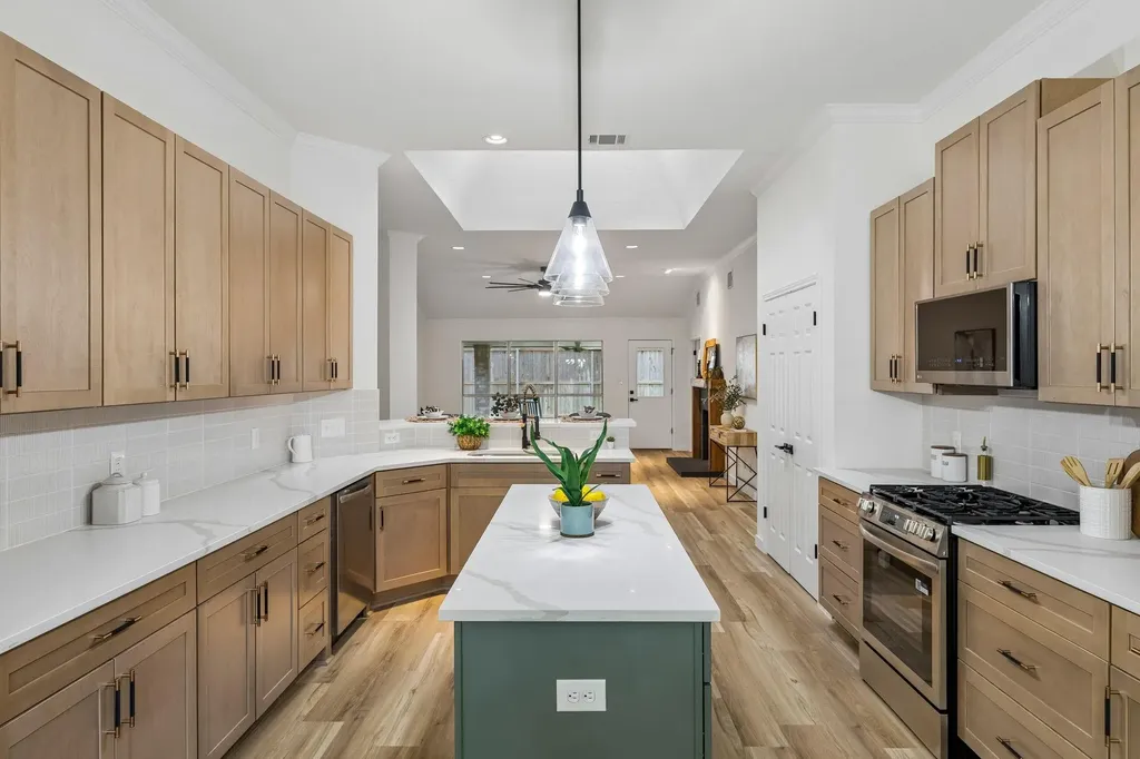 1000 Oaklands Drive Round Rock TX 78681