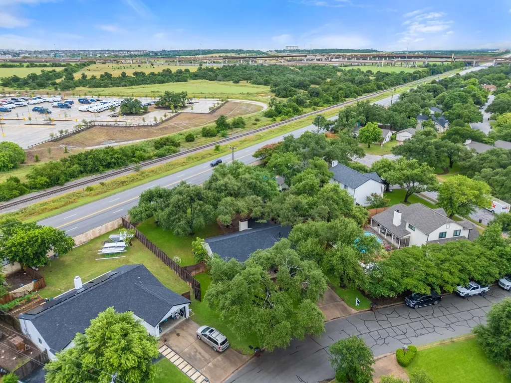 2611 Chowan Way Round Rock TX 78681