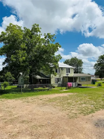 927 & 937 N Franklin Street La Grange TX 78945