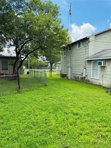 927 & 937 N Franklin Street La Grange TX 78945