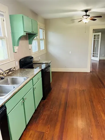 927 & 937 N Franklin Street La Grange TX 78945